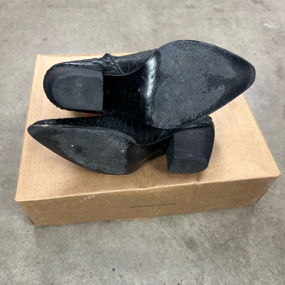 Women’s Python imitation cowboy zip ankle boots - image 4